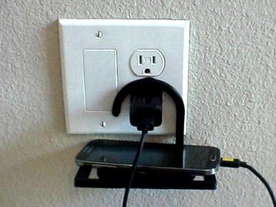 Folding Cell Phone Hanger