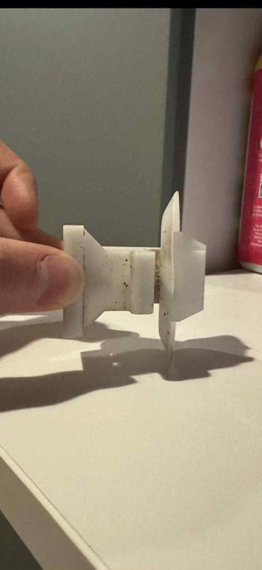 CITROEN DS5 2.0 HDI PIN CLIP SILL GUARD FASTENING