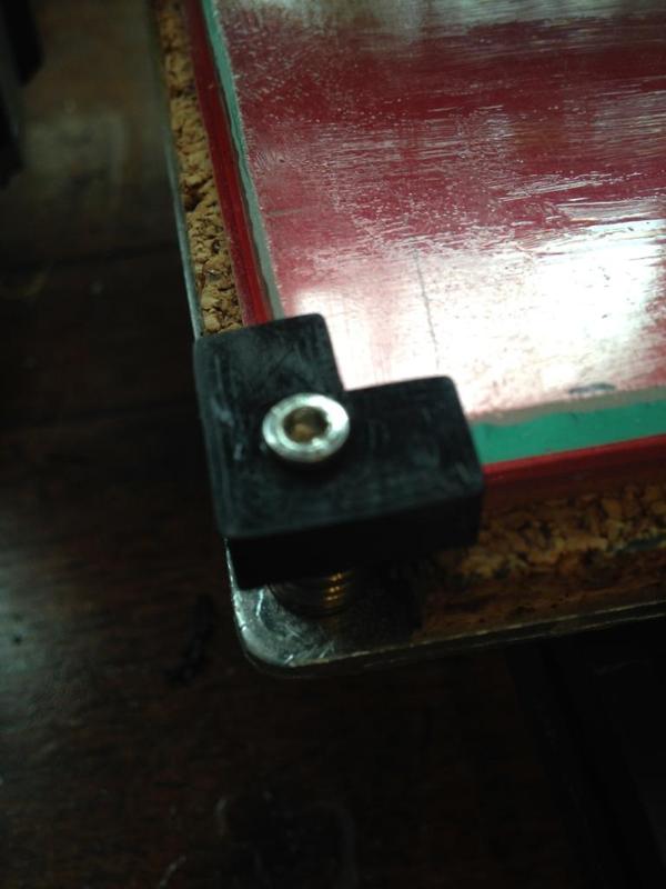 MakerFarm Pegasus 1/4" Plate Glass Bed Corners