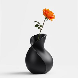 Vase for Geometric Elegance – Tetra