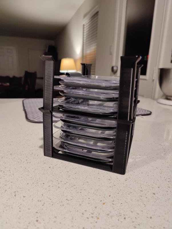 Rubbermaid Brilliance Lid Storage - Medium