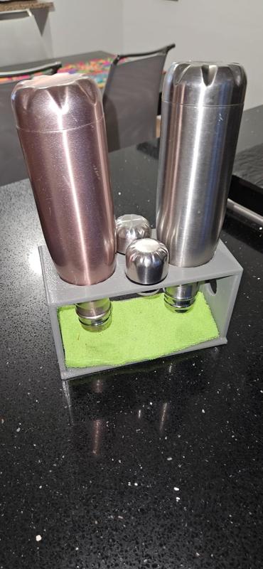 Water bottle drainer