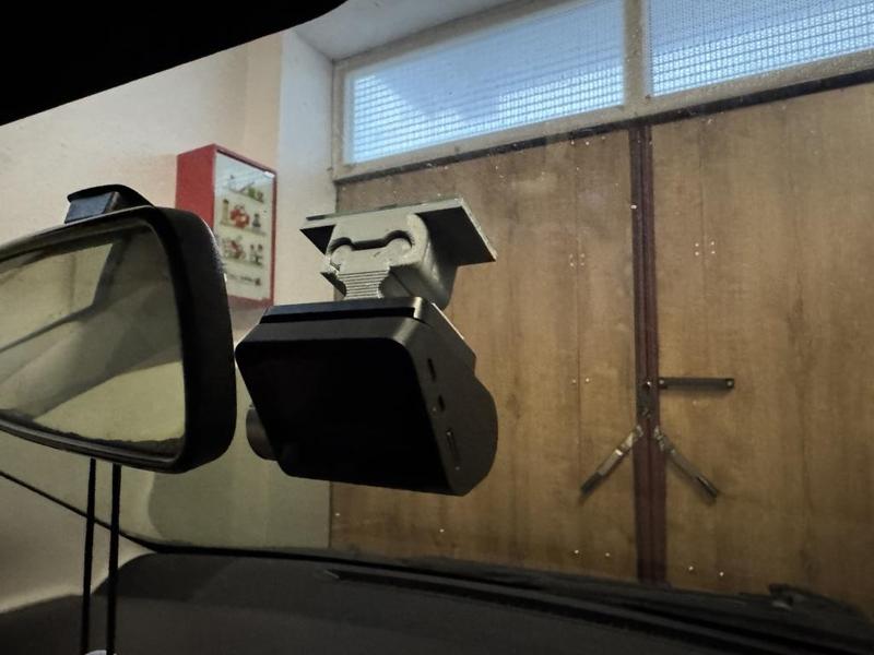 70mai A500s Pro Plus+ dash cam mount