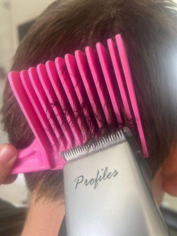 Blending comb for electric hair-clipper