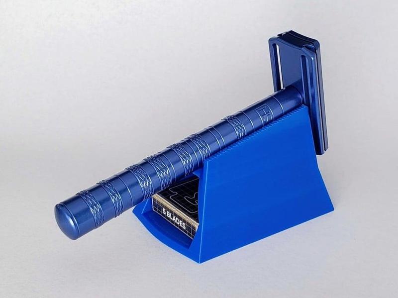 Henson Safety Razor Stand