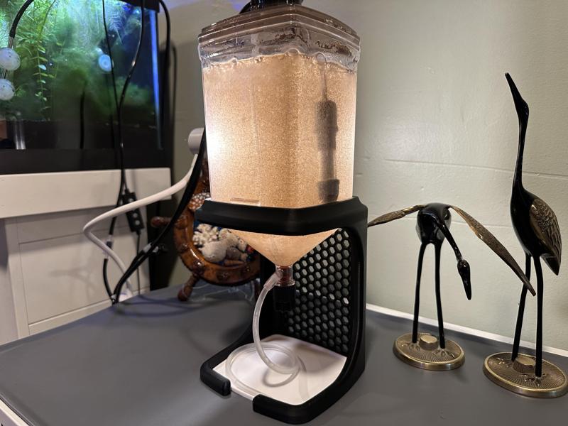 Ziss brine shrimp hatchery stand w/ Drip tray