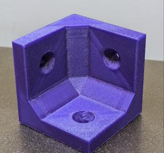 3-way corner bracket 40x40x40mm M4
