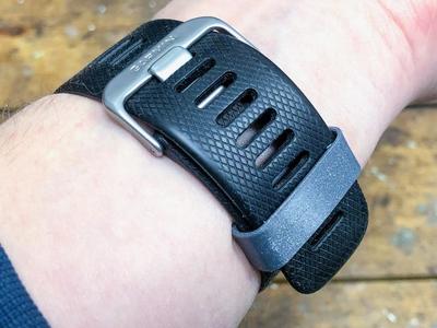 Garmin Vivoactive HR strap keeper