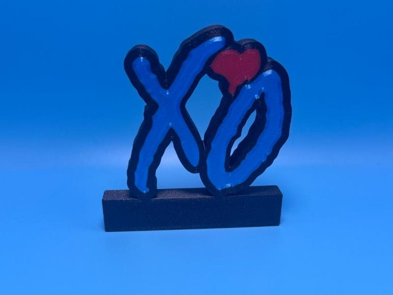 XO desk stand