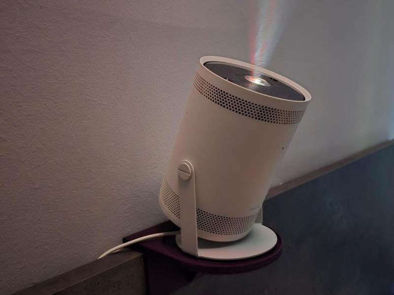 Samsung the freestyle bed stand