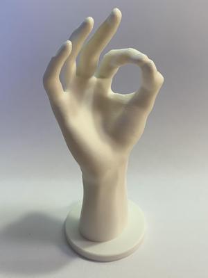 OK sign hand / ballgazing hand