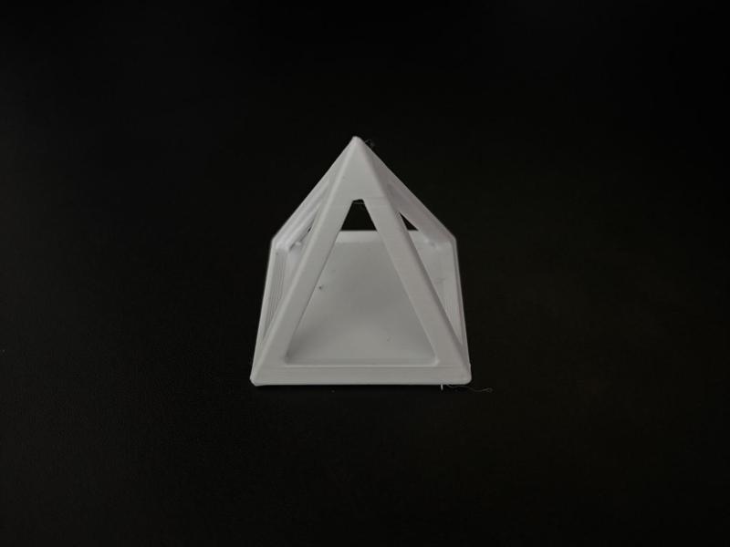 Maler Pyramide | Painting Pyramid-without support