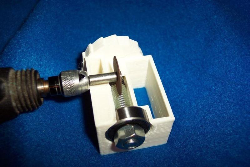 Indexed Bolt Hobbing Jig for rotary tool