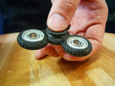 Linear Knurled EDC Tri Spinner with Peg Cap / Triple Bearing Spinner!