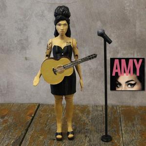 Amy Winehouse Articulated Doll - Support Free
