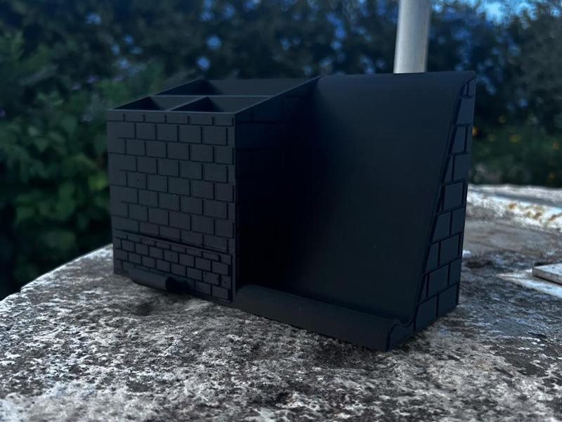 DeskBrick