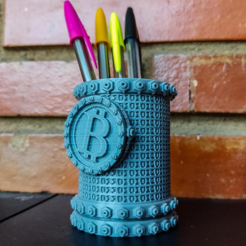 BITCOIN pencil holder