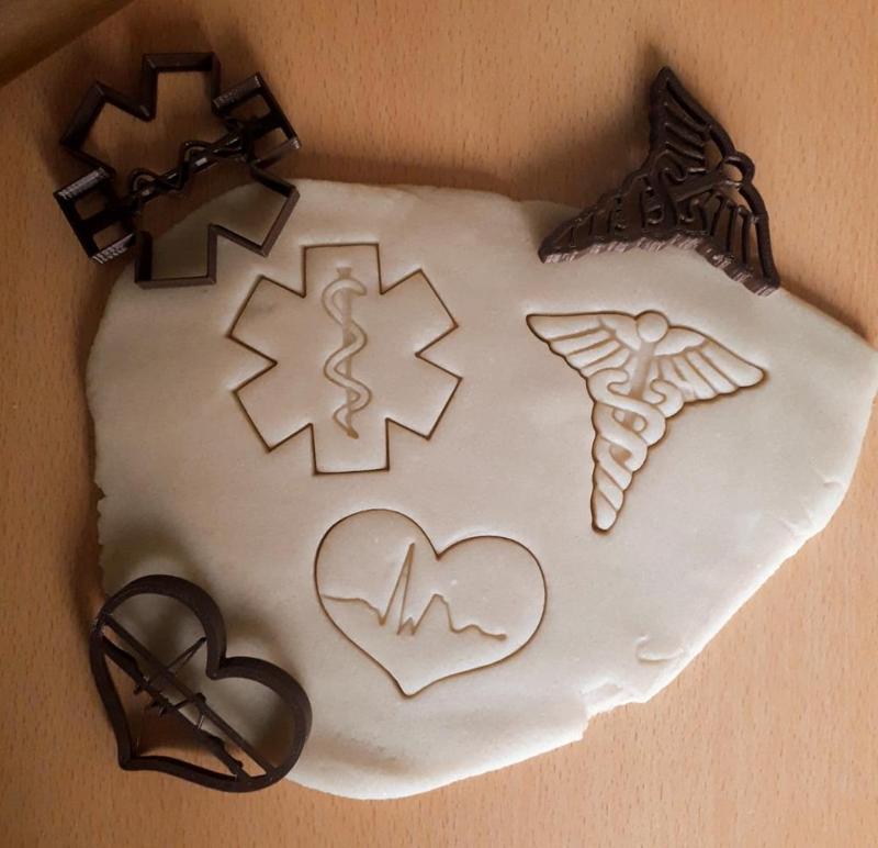 x3 símbolos medicina o enfermería - cortantes para galletas, masa