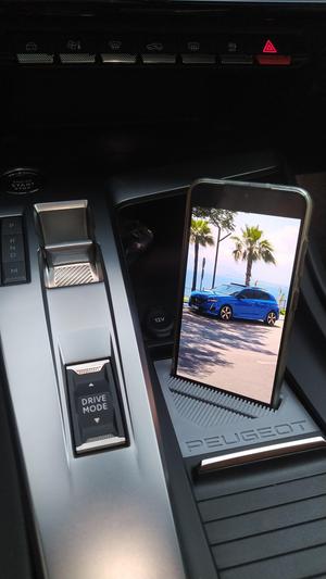 Peugeot 308 P5 Phone Holder