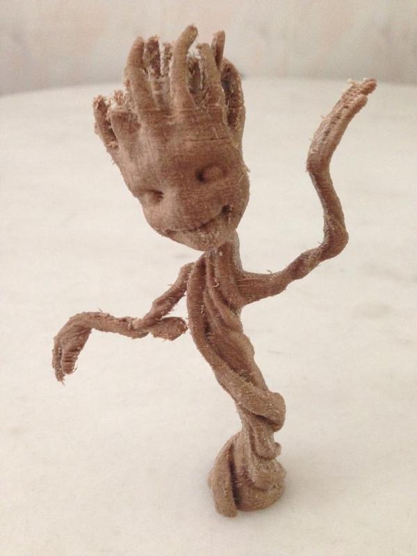 Baby dancing Groot sans base