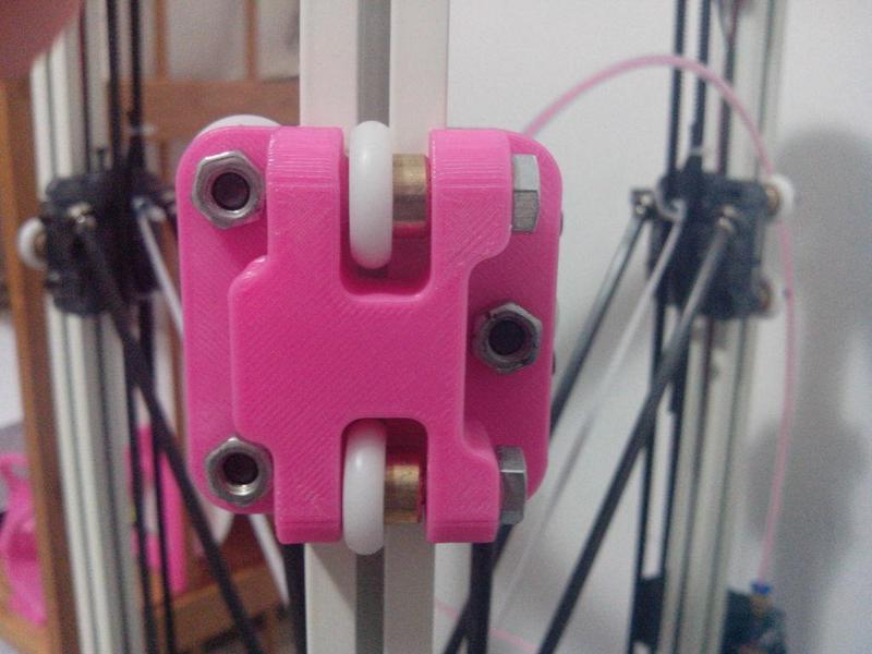 Roller carriage stabilizer for Kossel 800