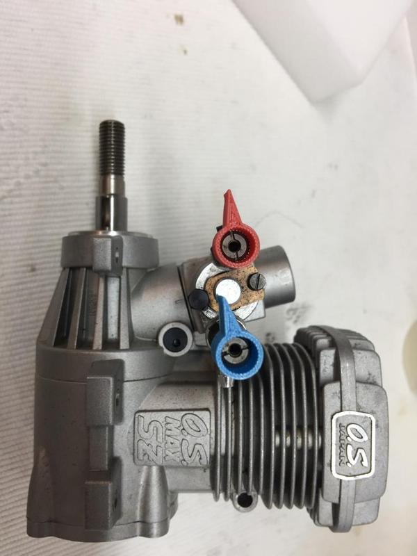 Nitro Engine fuel adjuster