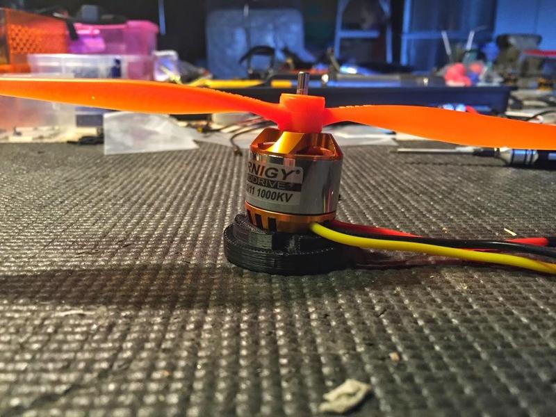 Hoverthings Flip dihedral motor mount and landing feet
