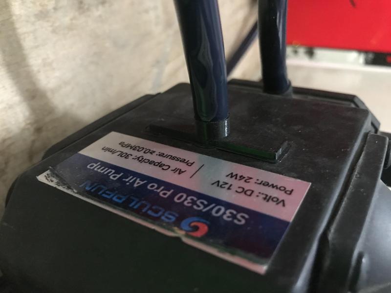 Air pump conector to hose