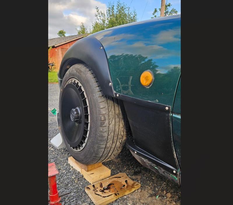 Miata Na Fender Flares and fender cut-outs