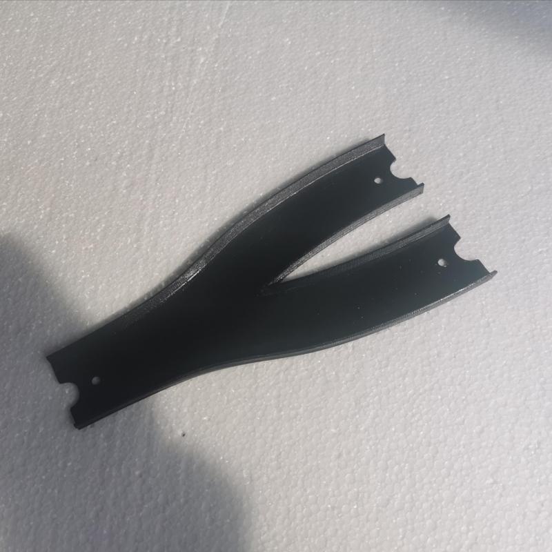 Lane merger for Hot Wheels track builder