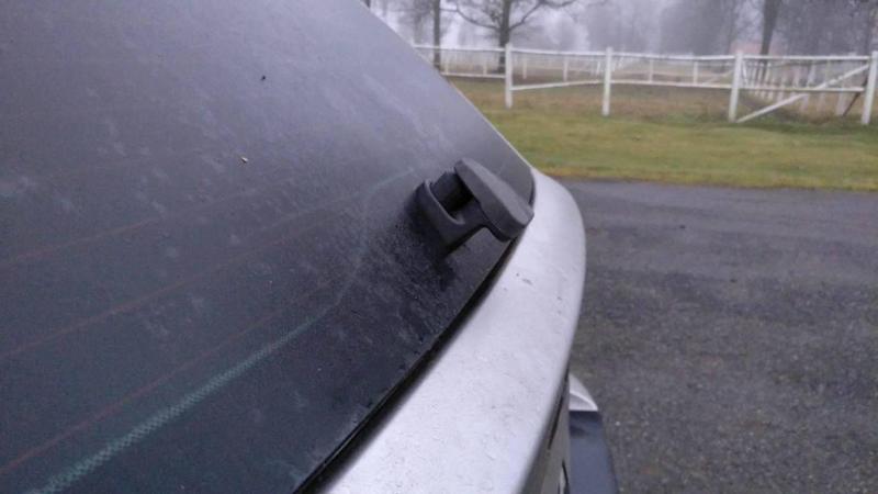 rear wiper plug for BMW vehicles 