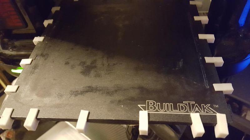 Clip to hold buildtak to daVinci mini build plate