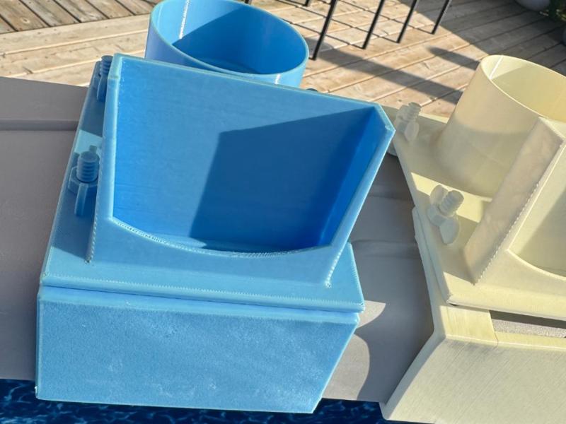 Adjustable Pool Cup Holder