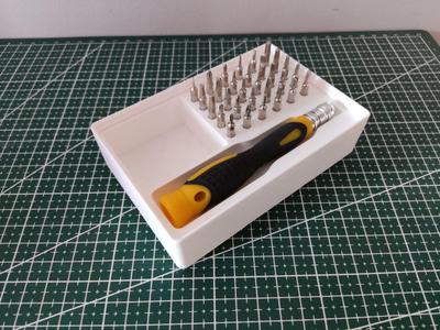 Screwdriver storage for gridfinity (with Freecad)