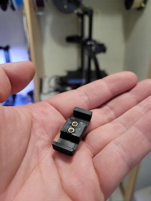 S1 bed cable refief - bottom part with thread inserts
