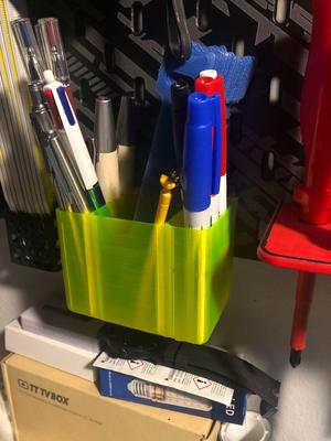 Pen and Other Container for Skadis