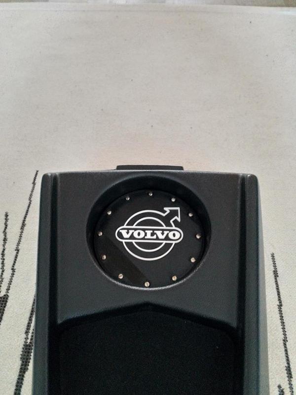 Volvo Amazon center console MT shifter hole plug