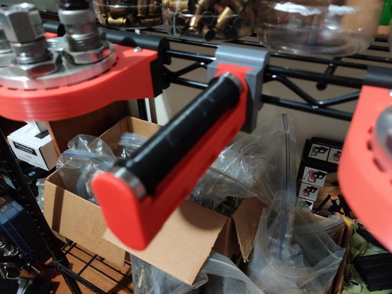 Clip On Filler Brace for 1" Wire Rack Shelf