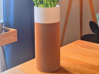 Minimalist Vase by JapiDesign