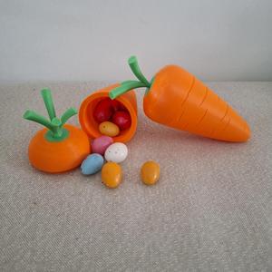 Carrot-shaped box