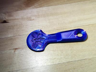 Removable shopping cart chip for German stores (Remix with bigger hole)