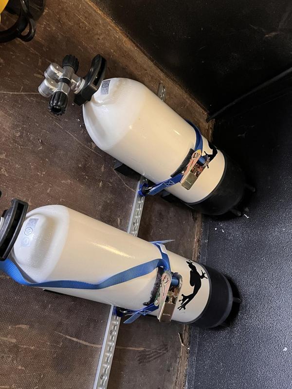 Tauchflaschen Unterlagen