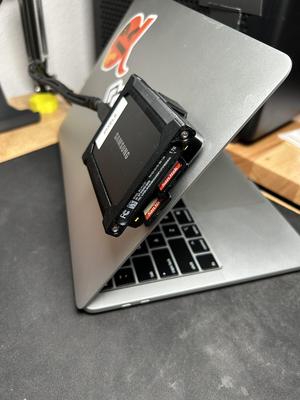 Samsung T7 + ProGrade Dual SD Reader Clip