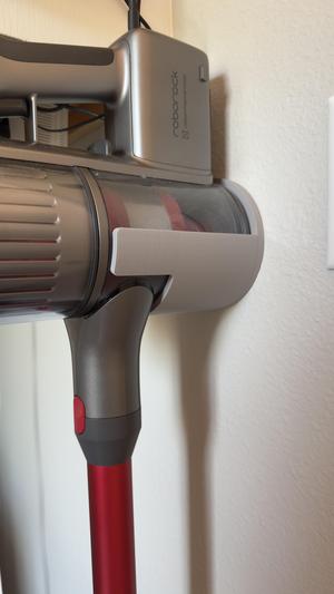 Roborock H7M1A vacuum wall mount