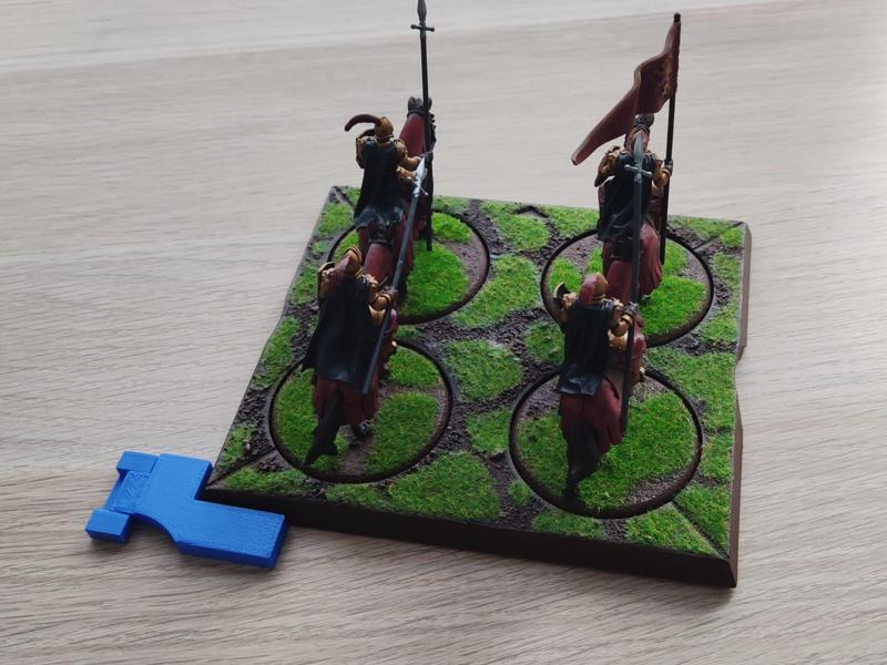 Wargame tray positioner