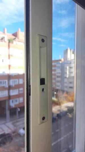 Window Lock / Cierre Ventana Corredera