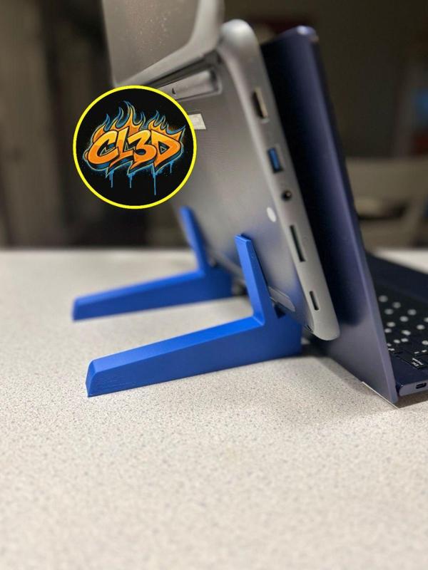 Chromebook Holder / Stand