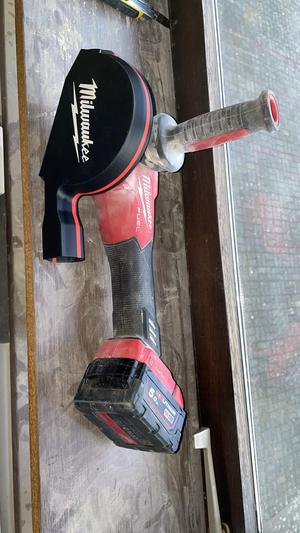 milwaukee 125 dust collector