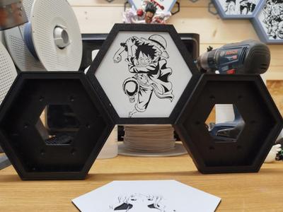 Hexagonal Wall-Mounted Picture Frame