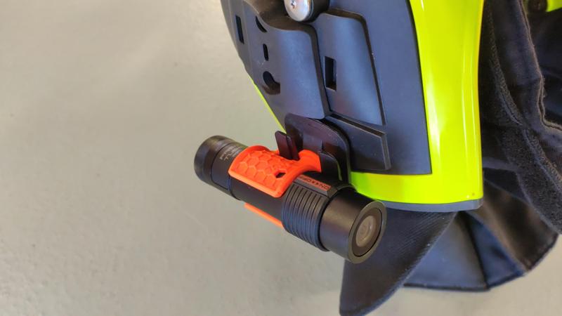 Sena Prism Tube - úchyt do přilby